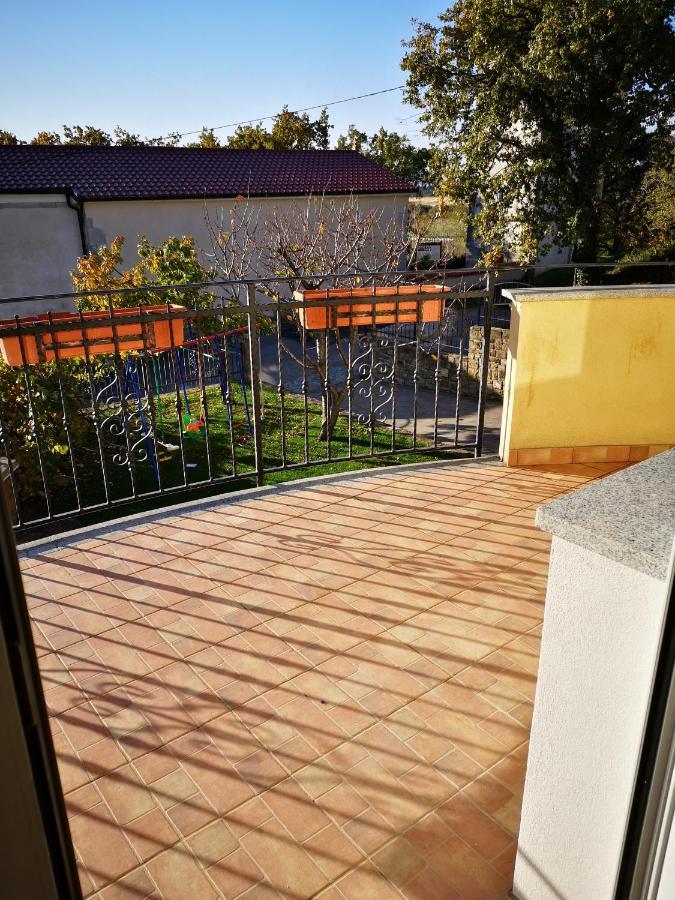 Apartma Apollonio Črni Kal المظهر الخارجي الصورة