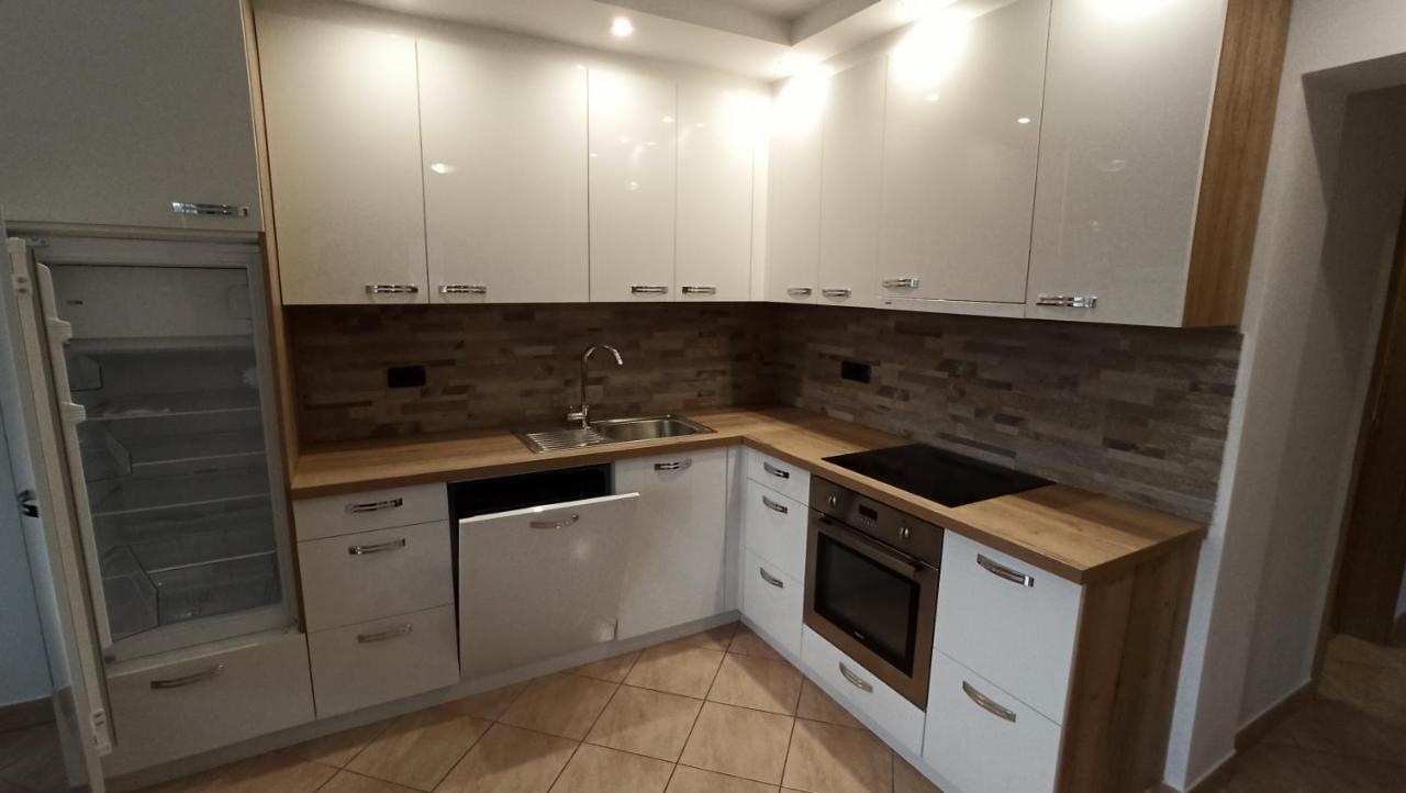 Apartma Apollonio Črni Kal المظهر الخارجي الصورة