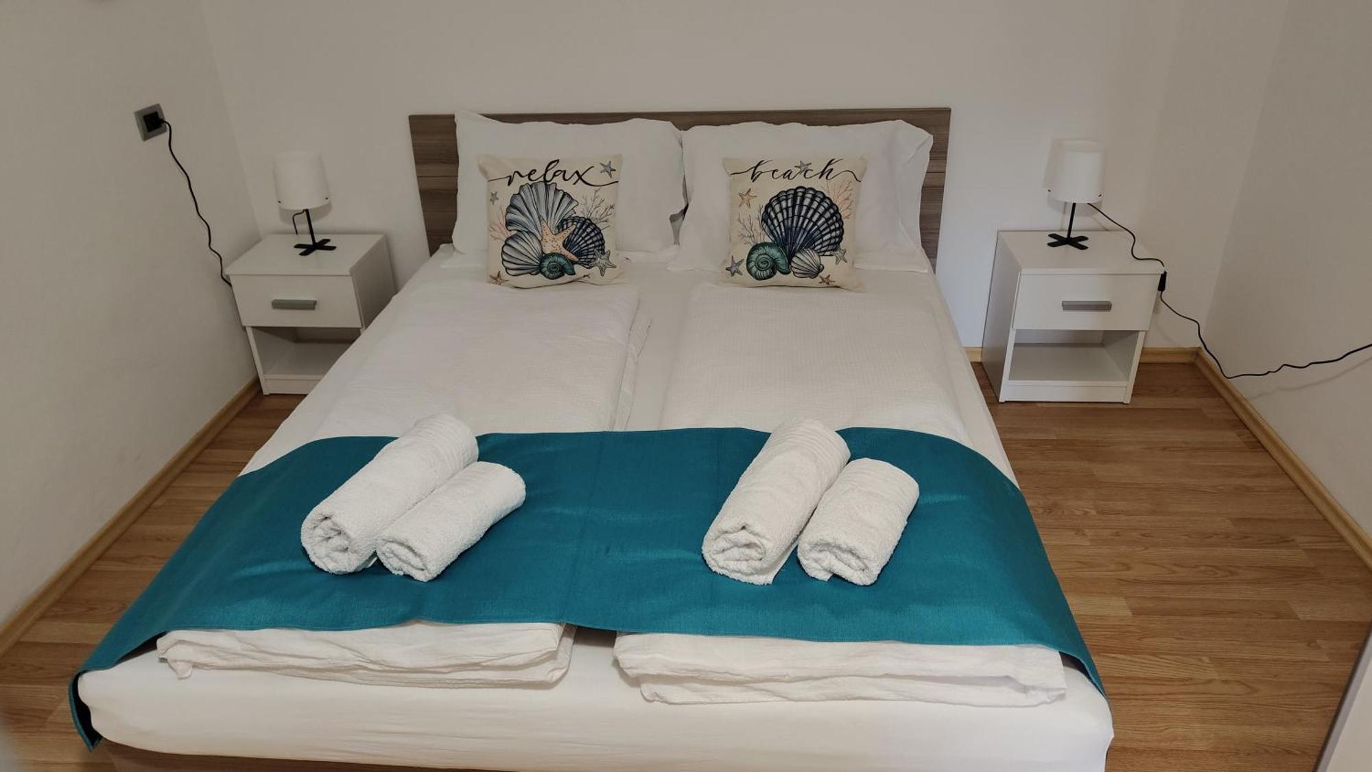 Apartma Apollonio Črni Kal المظهر الخارجي الصورة